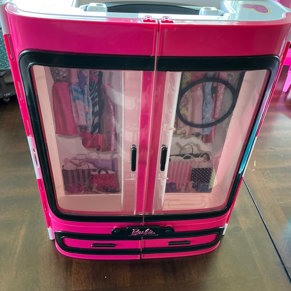 Barbie Fashionistas Ultimate Closet Pink Portable Storage Case DMT57 Accessory